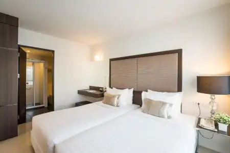 Beyond Suite - 76