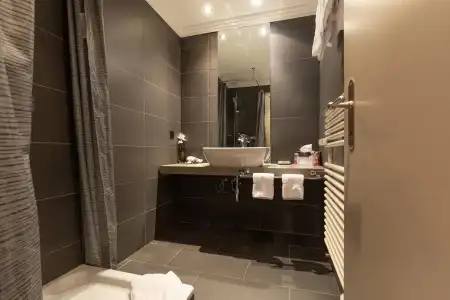 Central - 8