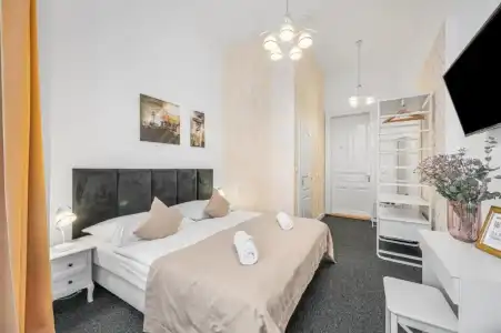 Downtown Bratislava B&B - 60