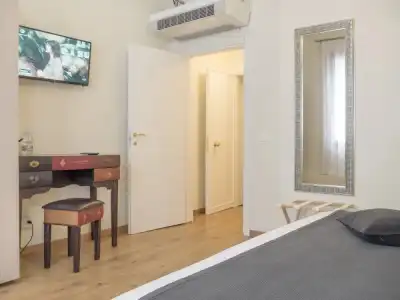 Grand Canal Suites - 44