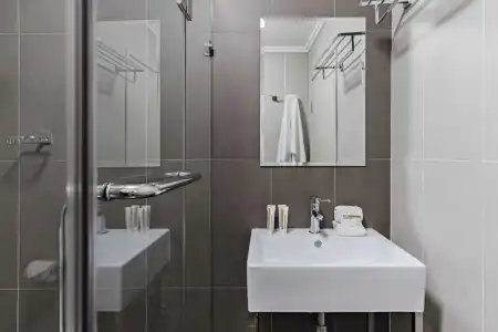 Diplomat Sydney - 49