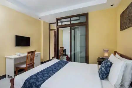 Botum Palace - 26