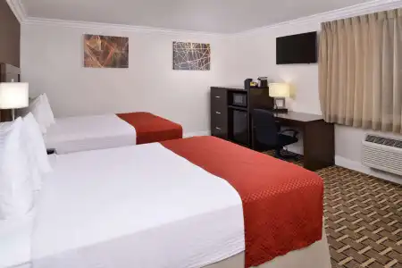 Best Western Plus LA Mid Town - 3