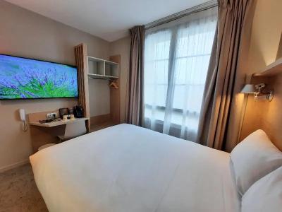 Campanile PRIME - Caen Centre Gare - 62