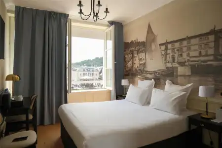 Best Western Le Cheval Blanc - Vieux Port - 34