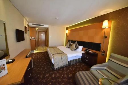 Istanbul Gonen - 56