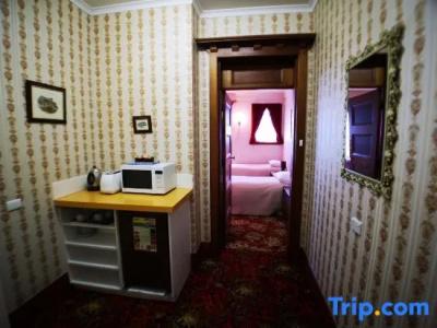 Motel Mayfair on Cavell - 62