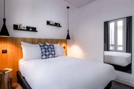 9Bastille-Lyon - 21