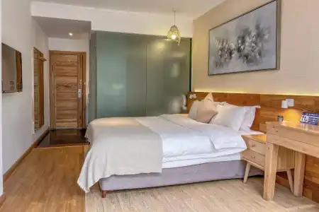 Guilin Sky Palace - 41