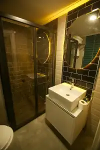 Cevik Palace Otel - 19