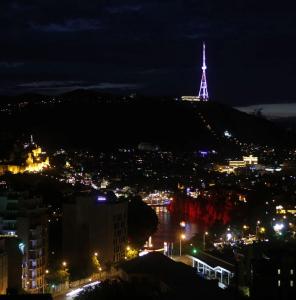 Grand View - 10