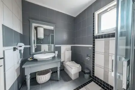 Kefi Beach and Suites - 8