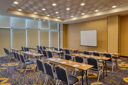 Courtyard by Marriott Queretaro - 15