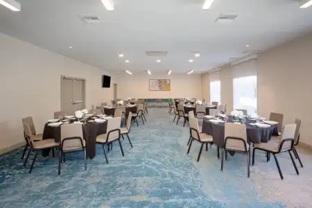Holiday Inn Los Angeles - LAX Airport by IHG - 19