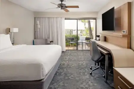 Courtyard by Marriott Key West Waterfront - 38