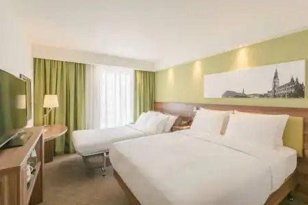 Hampton by Hilton Hamburg City Centre - 3