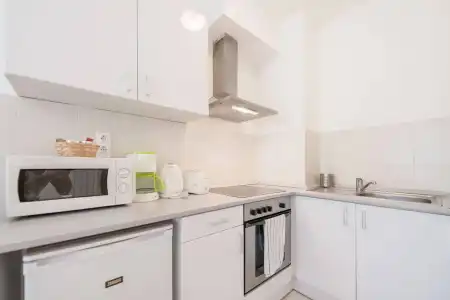 Prince Apartments - 21