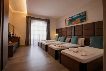 Pebbles Resort - 5