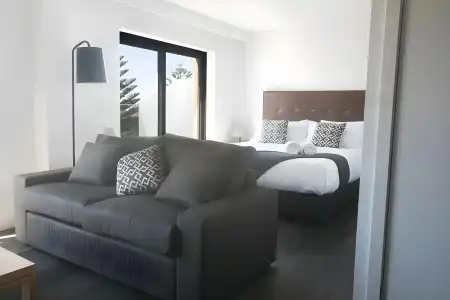 Bondi 38 Serviced Apartments - 5