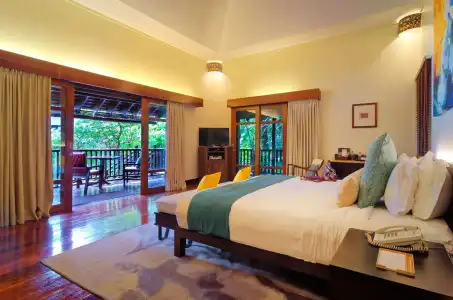 Bunga Raya Island Resort & Spa - 4