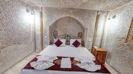 Elegance Cave Suites - 76