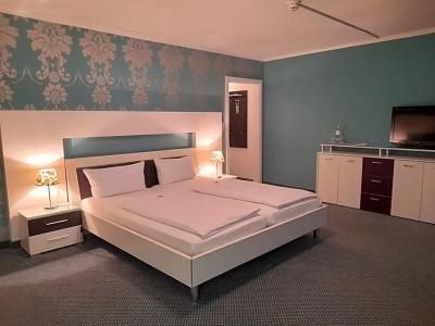 PANORAMA in Neustadt an der Weinstraße - 44