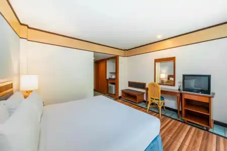 Botany Beach Resort Pattaya - 41