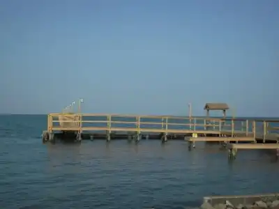 Bayfront Cottages - 11