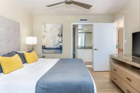 DiamondHead Beach Resort - 3
