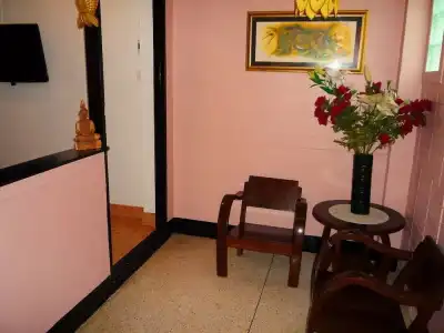 Hollanda Montri Guesthouse - 20