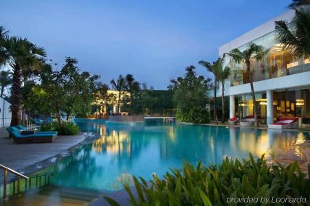 DoubleTree by Hilton Jakarta - Diponegoro - 13