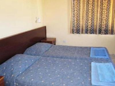 Windmills Apartments - 4