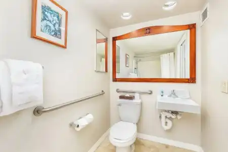 Luana Waikiki & Suites - 117