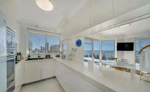 2nd Avenue Beachside Apartments - 160
