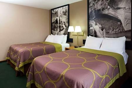 Super 8 by Wyndham Omaha NE - 22