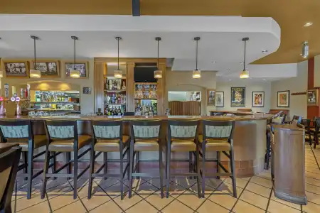Best Western Plus Stoneridge Inn & Conference Centre - 26