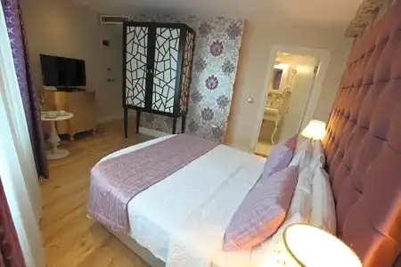 Katelya - 63