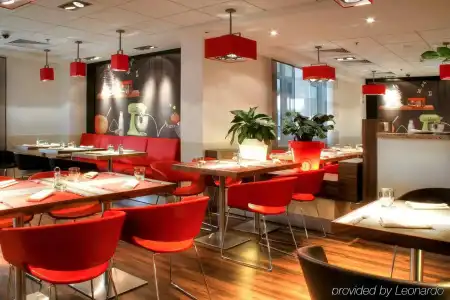 Ibis Kyiv City Center - 22