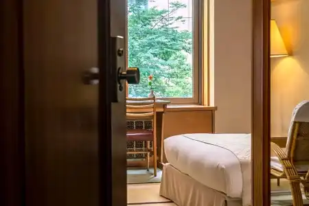 Hilltop - 16