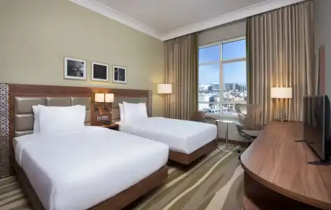Hilton Garden Inn Dubai Al Muraqabat - Deira - 28