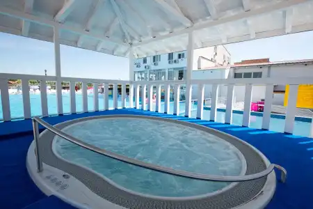 Flamingo Resort - 8