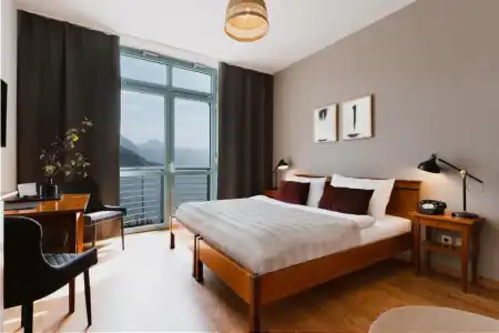 Esplanade - 42