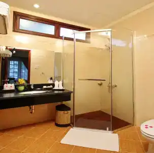 Golden Coast Resort and Spa - 7