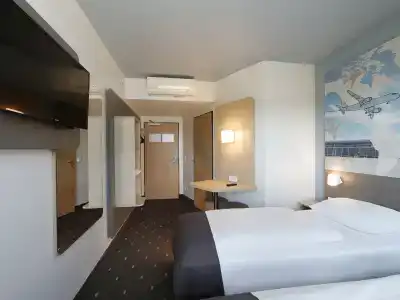 Moxy Berlin Airport - 2