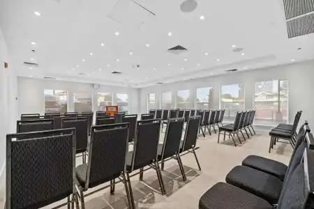 Doubletree By Hilton New York Jfk Airport - 23