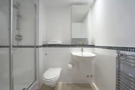 Marlin Apartments Canary Wharf - 9