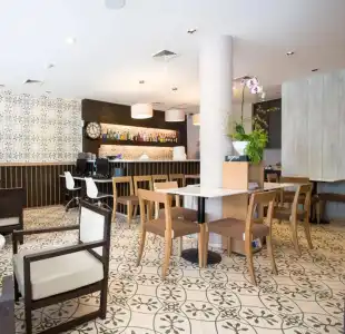 Aphrodite Inn Bangkok - 13