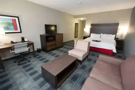 Hampton Inn & Suites Oklahoma City Airport - 54