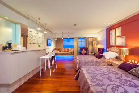 Diamond Cliff Resort & Spa, Patong Beach - 36