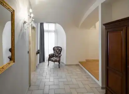 Chateau 9 - 11